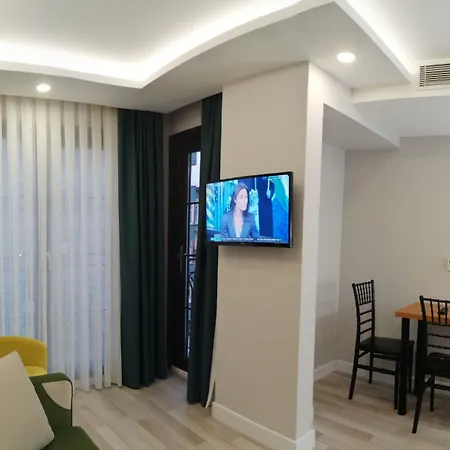 White Golden Aparthotel 4*