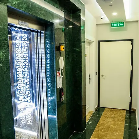 Apartmanhotel White Golden 4*