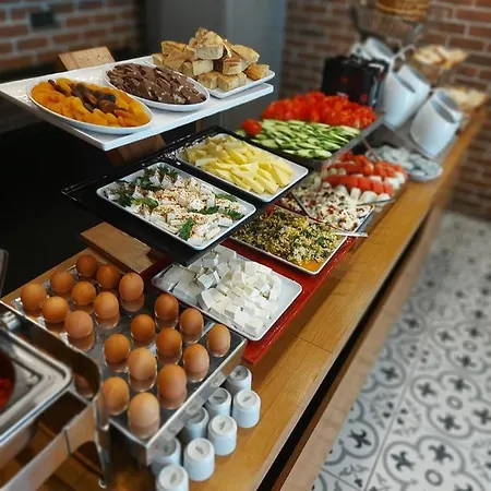 White Golden Aparthotel 4*