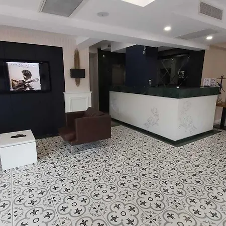 White Golden Aparthotel 4*