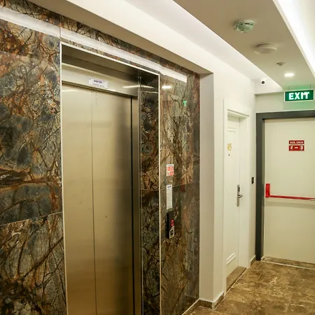 White Golden Apart Otel