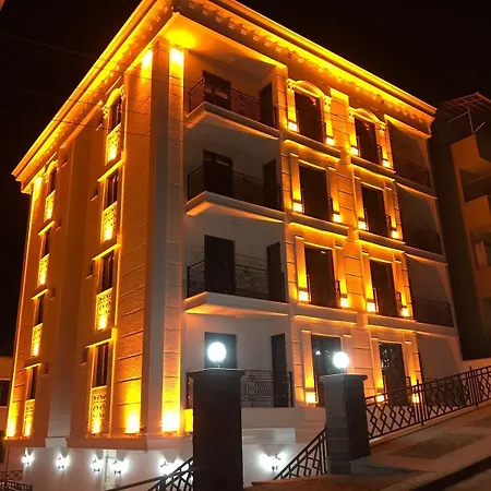 Aparthotel White Golden 4*