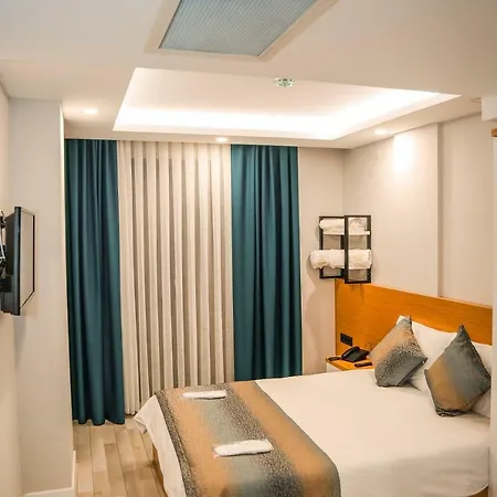 White Golden Apart Otel 4*