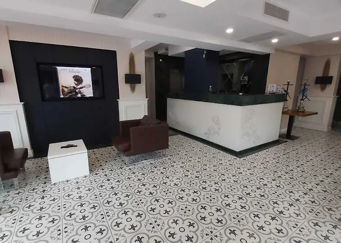 White Golden Aparthotel 4*