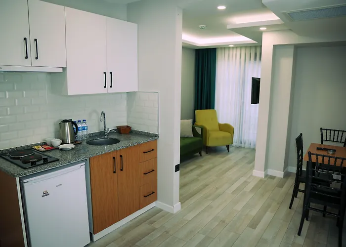 White Golden 4* ترابزون