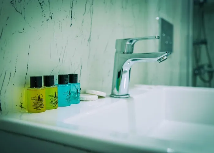 White Golden Aparthotel